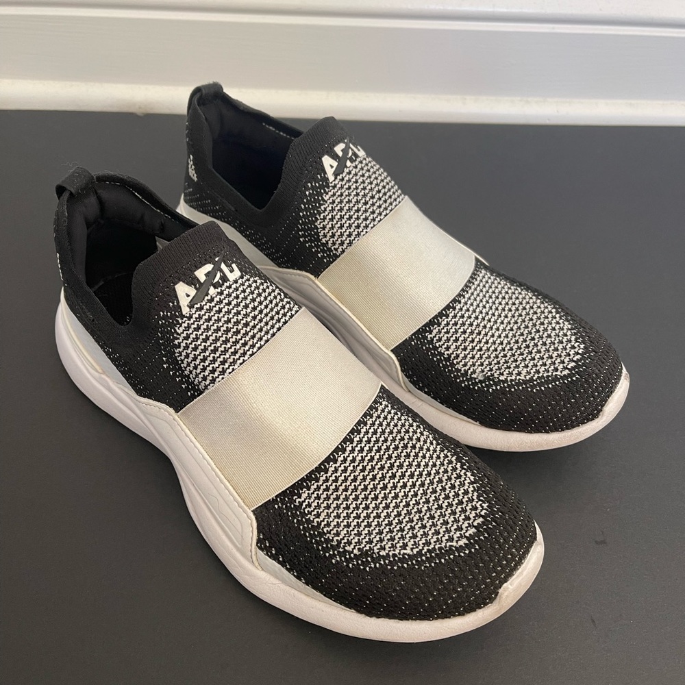 Womens 8.5 APLs